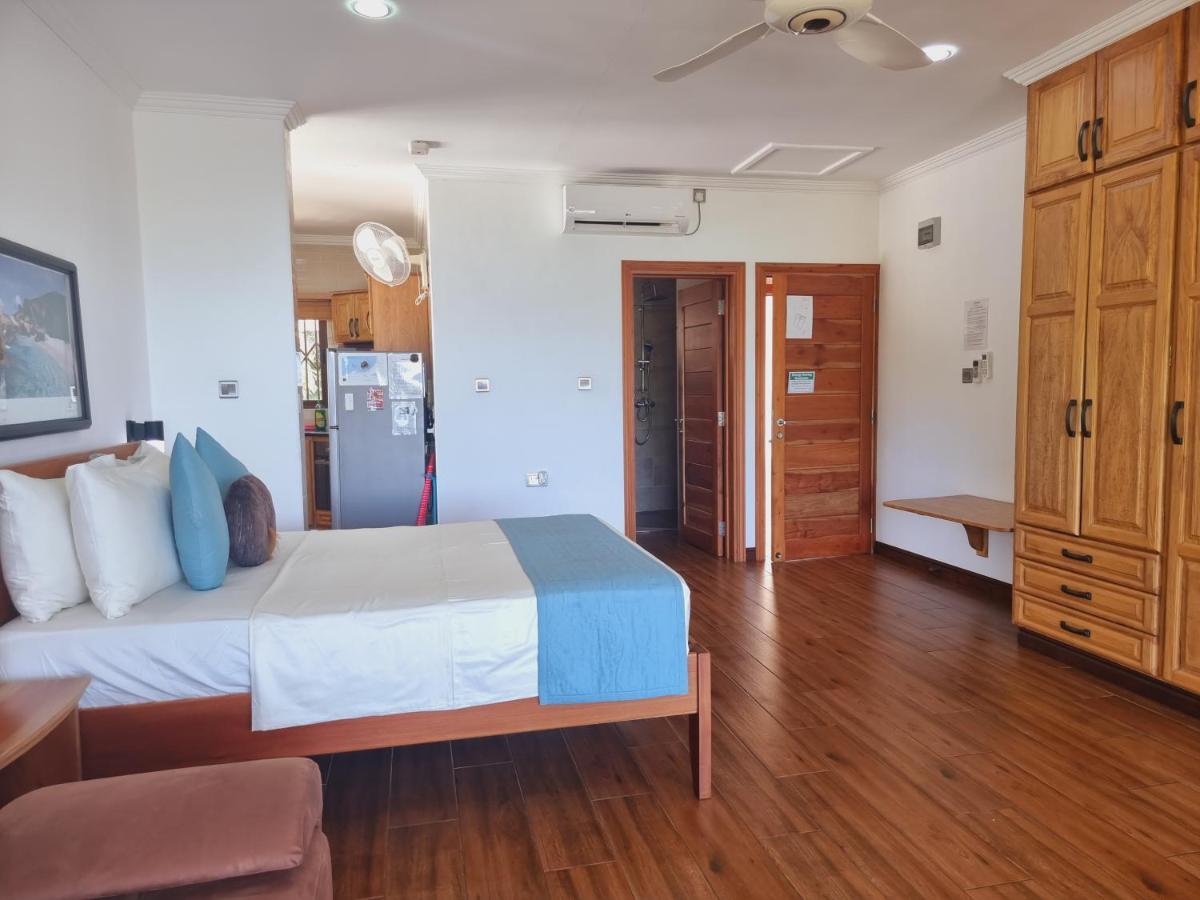 Drake Seaside Studio Apartments Bel Ombre Eksteriør billede