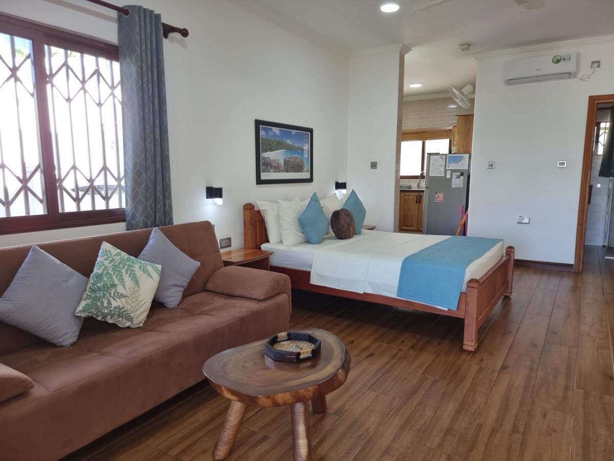 Drake Seaside Studio Apartments Bel Ombre Eksteriør billede