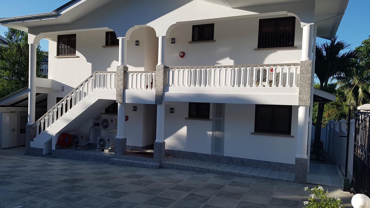 Drake Seaside Studio Apartments Bel Ombre Eksteriør billede